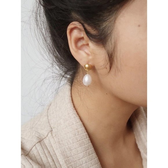 NEW 18K Gold Plated Freshwater Pearl Drop Earrings - Picture 9 of 10